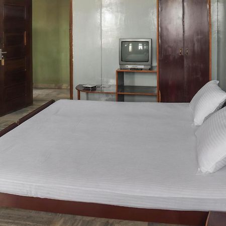 Spot On 49477 Hotel Galaxy Dimāpur Kültér fotó