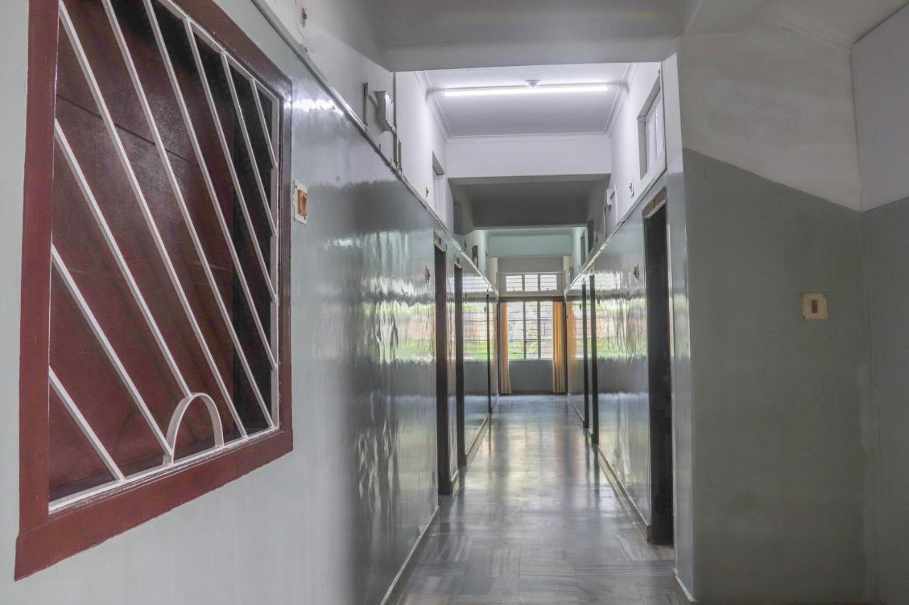 Spot On 49477 Hotel Galaxy Dimāpur Kültér fotó